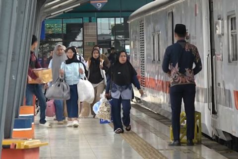 KAI Divre III Palembang tambah rangkaian kereta untuk Lebaran 2026