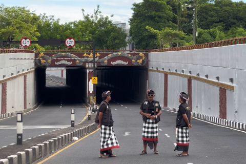 Sebanyak 133 pecalang Desa Tuban Bali patroli saat Hari Suci Nyepi