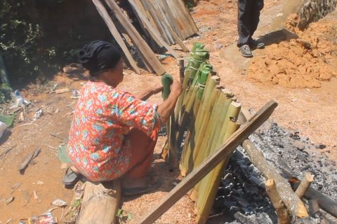 Malamang, simbol kebersamaan Idul Fitri warga Tukka Tapteng