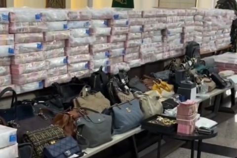 Kejati Kaltim sita uang tunai 214 miliar dan beragam barang mewah