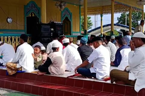 Warga Negeri Hila Maluku Tengah Lebaran lebih dulu