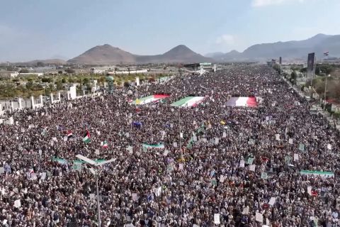 Warga Yaman gelar unjuk rasa dukung Iran dan kutuk AS-Israel