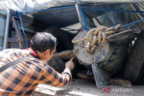 Pangkalan TNI Angkatan Laut amankan benda asing yang ditemukan nelayan