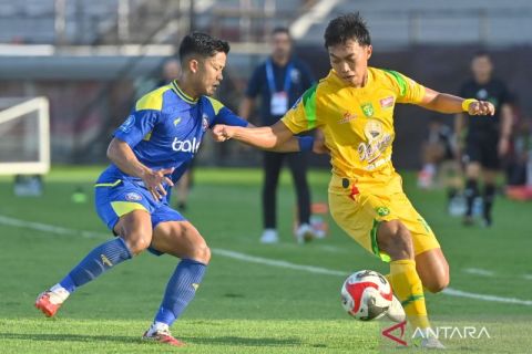 Derbi Jatim, Arema FC dikalahkan Persebaya 0-4