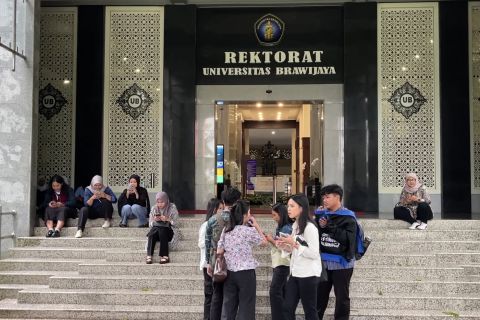 Upaya hemat energi, kombinasi kuliah daring dan luring di UB Malang