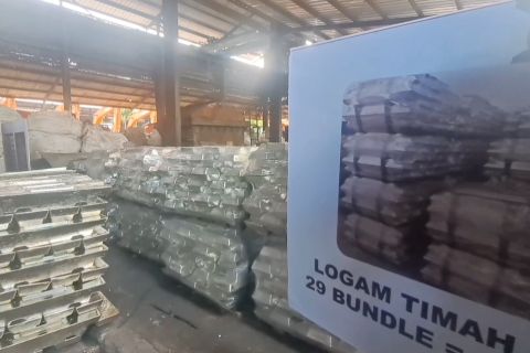 Ekspor timah Babel naik 13,7 persen pada Februari 2026