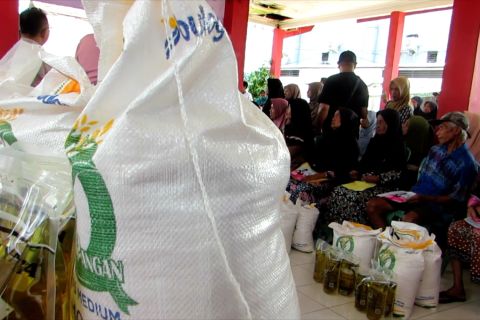 Pemkab Jember salurkan bantuan pangan dua bulan untuk 390 ribu PBP