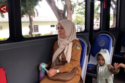 Pemkot Palu wajibkan ASN naik transportasi umum ke kantor