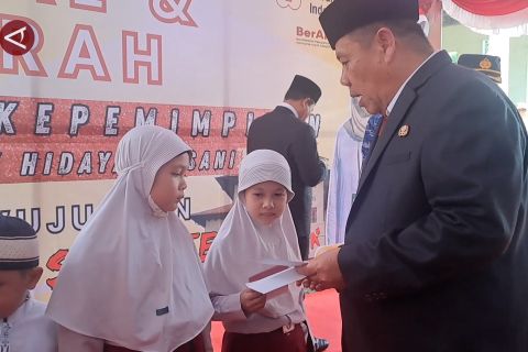 Pemprov Babel salurkan sembilan jenis bantuan bagi masyarakat