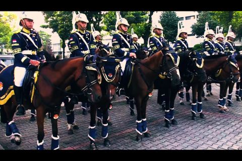 Pesona prosesi  "guard mounting" Istana sedot antusiasme masyarakat