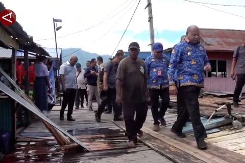 Dampak siklon tropis, Danau Sentani meluap rendam&nbsp;ratusan rumah warga