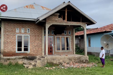 Gempa 4,7 Magnitudo guncang Flores Timur, ratusan rumah rusak