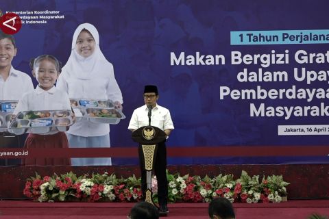 Menko PM: Satu tahun MBG berdayakan masyarakat hingga ke akar rumput
