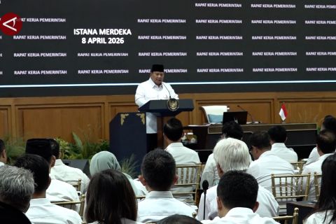 Prabowo kumpulkan pejabat lintas kementerian lembaga dalam rapat kerja