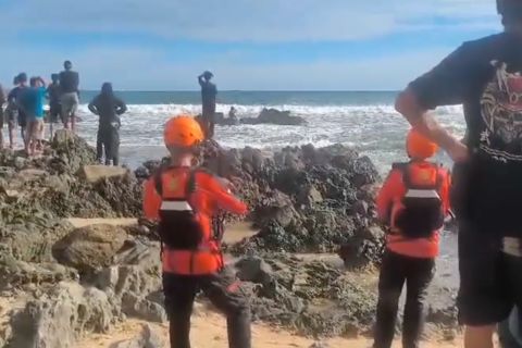 WNA asal China terseret arus di Pantai Cibobos Lebak Banten