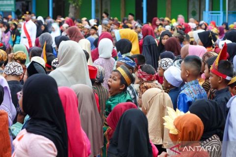 Upacara peringatan Hardiknas