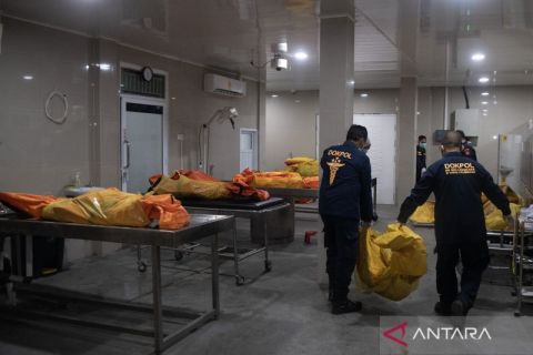 Identifikasi dimulai! 16 jenazah korban tragedi bus ALS tiba di RS Bhayangkara Palembang
