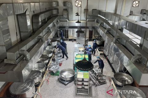 Dapur katering dengan cita rasa Nusantara untuk kebutuhan konsumsi  jamaah calon haji Indonesia