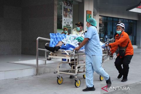 Gedung Pusat Pelayanan Jantung Terpadu RSUD Dr Soetomo Surabaya kebakaran