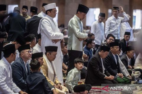 Wakil Presiden Gibran Rakabuming Raka Shalat Idul Adha di Masjid Istiqlal