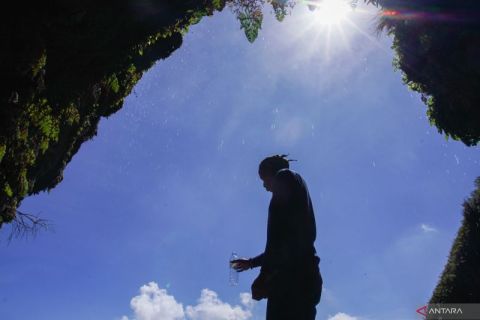 Air suci untuk ritual Yadnya Kasada