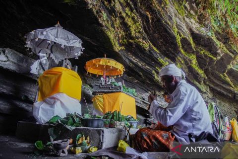 Ritual atur suguh masyarakat Suku Tengger di kawasan Bromo
