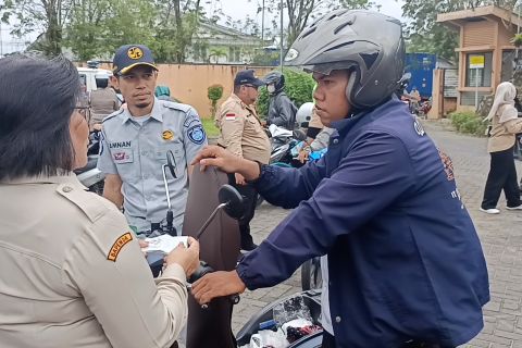 Samsat Tarakan tertibkan kendaraan tak taat pajak
