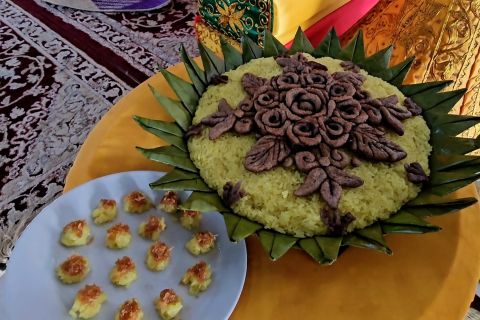 Jamaah calon haji Lhokseumawe jalani tradisi peusijuek khas Aceh