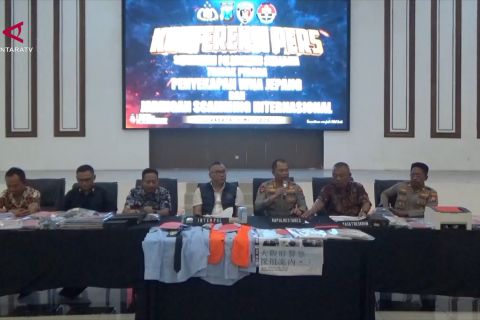 Polrestabes Surabaya tangkap 44 pelaku scamming jaringan internasional