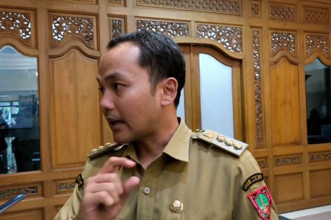 Solo wajibkan sistem nontunai pada penyaluran dana hibah