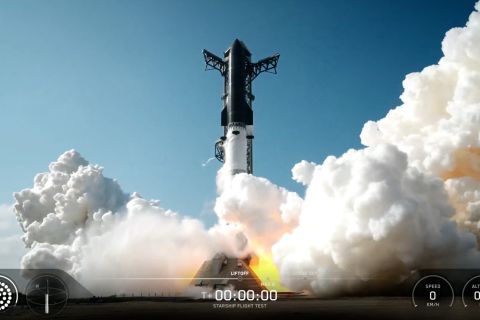 SpaceX sukses luncurkan uji terbang Starship terbaru