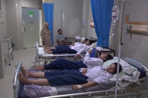 Operasional SPPG  Surabaya dihentikan usai siswa diduga keracunan&nbsp;MBG