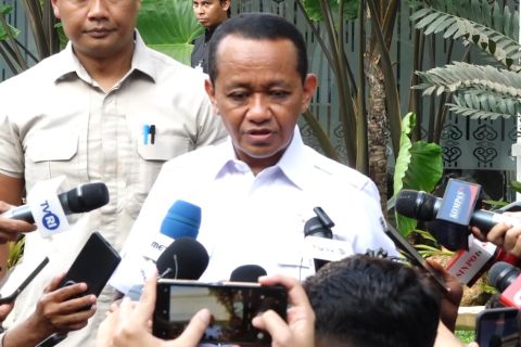 Temui presiden, Bahlil lapor stok energi hingga evaluasi izin tambang