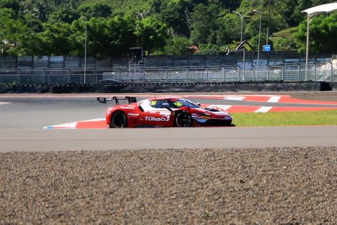 Sean Gelael cetak waktu tercepat di GT World Challenge Asia Mandalika
