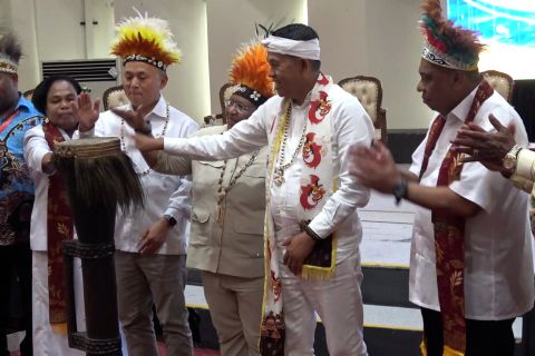 Gubernur Jabar siapkan beasiswa untuk 40 anak Papua kuliah di Bandung