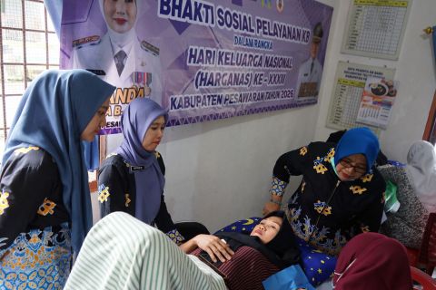Pelayanan KB gratis memperingati Hari Keluarga Nasional