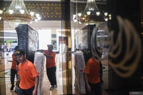 Proses pengosongan Hotel Sultan