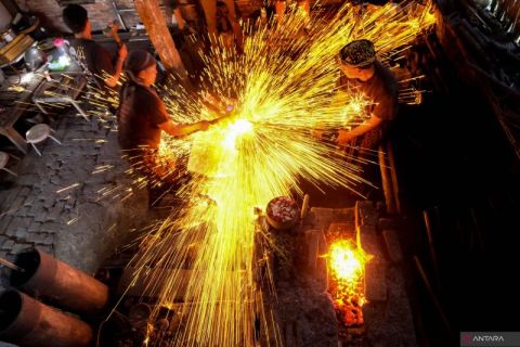 Proses produksi keris pusaka di Keraton Kasunanan Surakarta Hadiningrat