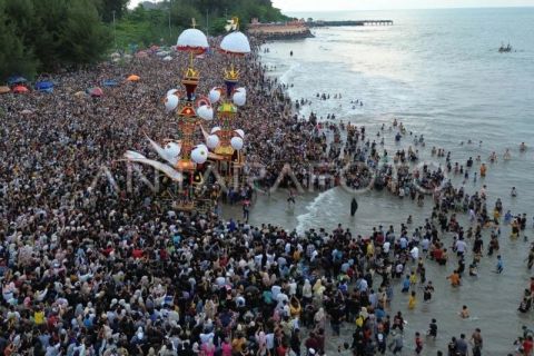 Puncak Budaya Hoyak Tabuik Pariaman