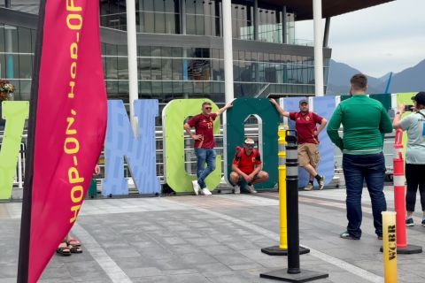 Canada Place, titik kumpul penggila bola pada Piala Dunia di Vancouver