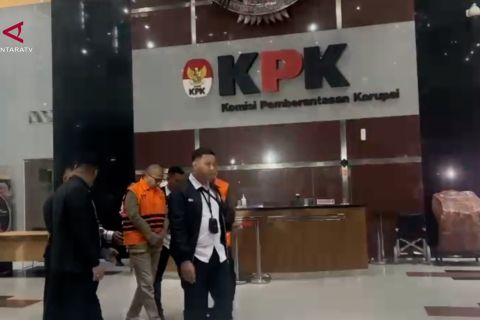 KPK tahan dua tersangka pihak swasta terkait kasus kuota haji
