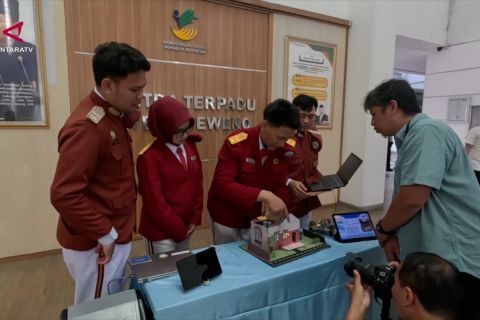 Mimpi sederhana siswa Sekolah Rakyat Bekasi berbuah tiga karya robotik