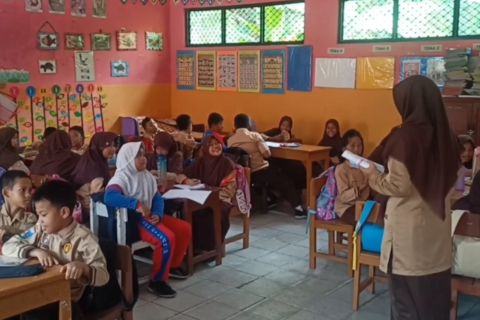 Kebutuhan guru tinggi, Cilegon pertahankan non-ASN