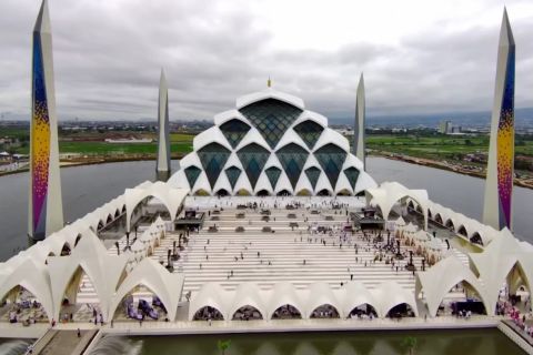 Pemprov Jabar arahkan dana desa untuk pengembangan masjid kampung