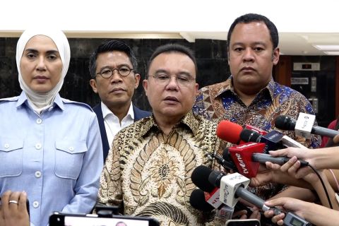 Wakil Ketua DPR harap penggantian Kepala BGN percepat MBG ke 3T
