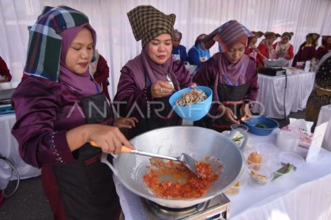 Lomba masak randang lokan