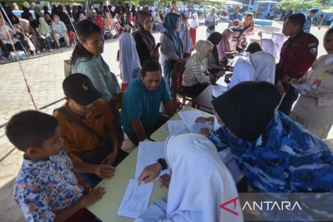 Hari Bakti TNI AU di Padang
