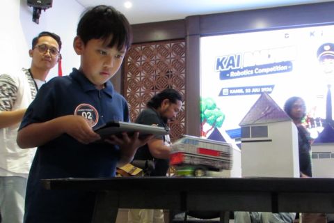 KAI tanamkan minat teknologi anak sejak dini melalui kompetisi robot