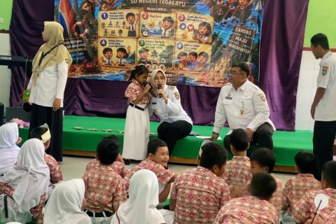Pemkot Solo evaluasi daya tampung SD Negeri