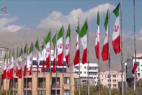 Iran tegas dukung Hizbullah di tengah ketegangan regional